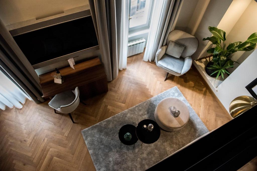 Antico Albergo del Sole al Pantheon - Resim 26