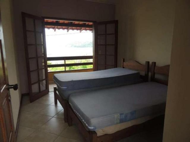  Casa de frente para a praia em paraty