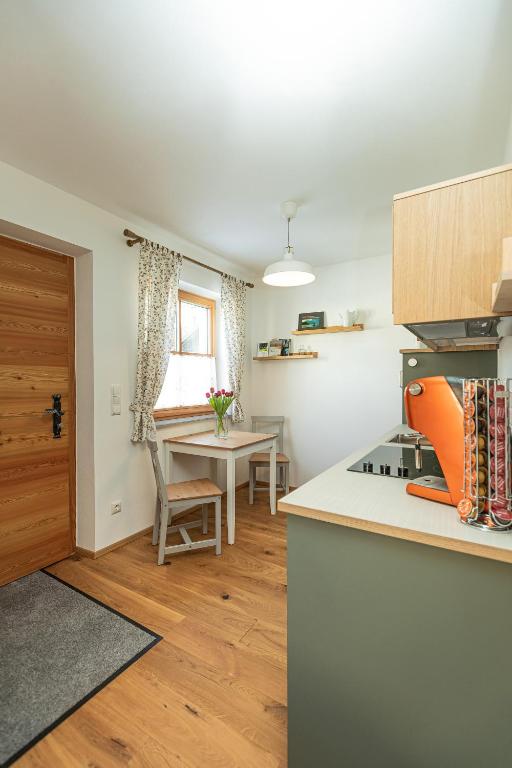 Kuchyňa alebo kuchynka v ubytovaní Tonis Apartment