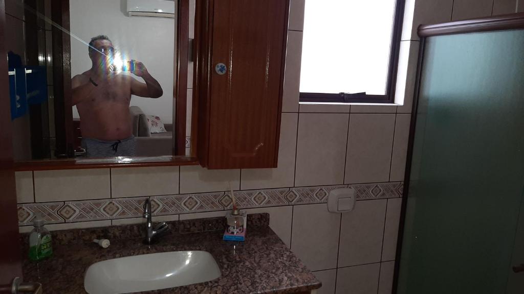  Apartamento muito bem localizado