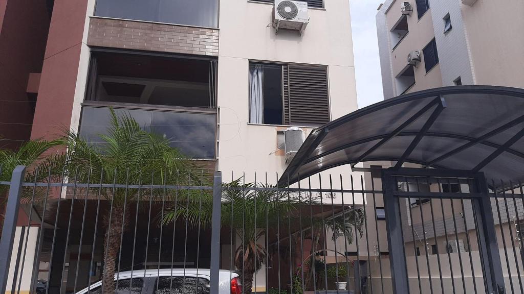  Apartamento muito bem localizado