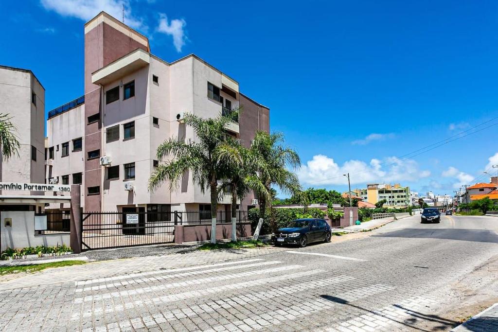  Apto com vista panorâmica de frente p/ mar POR204