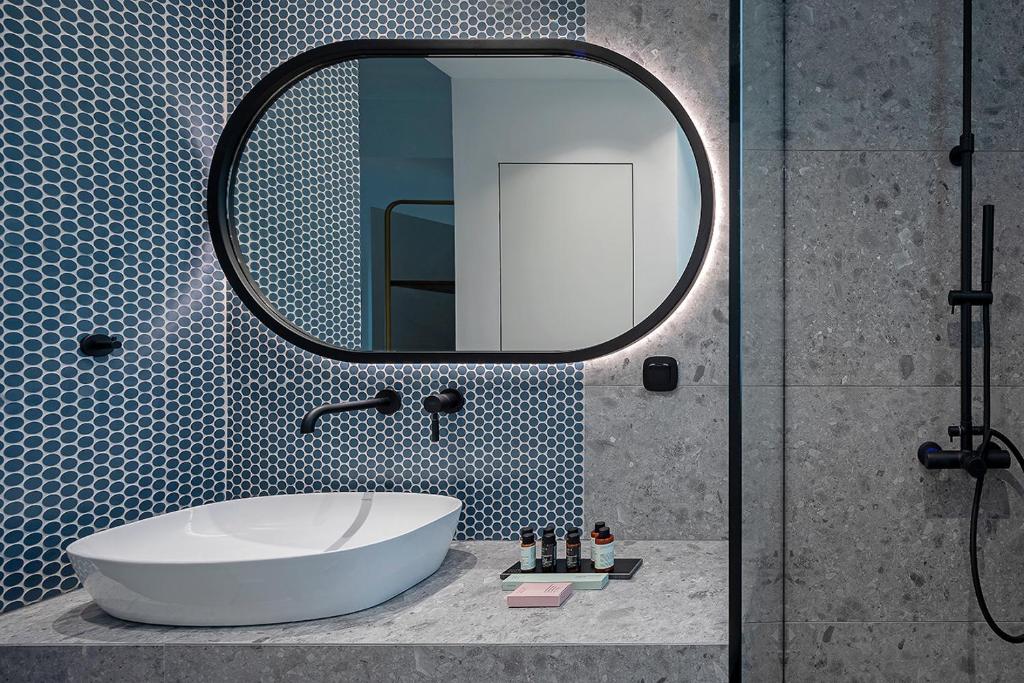 Acro Urban Suites - 19