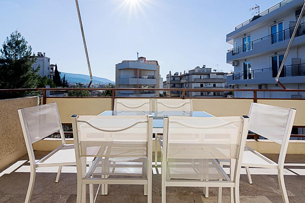 Balkón nebo terasa v ubytování Two Bedroom Apartment in Chalandri with Balcony
