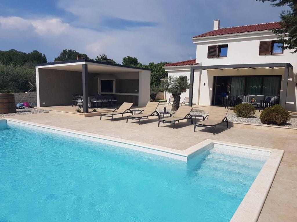 Πισίνα στο ή κοντά στο Villa Caprice - Krk