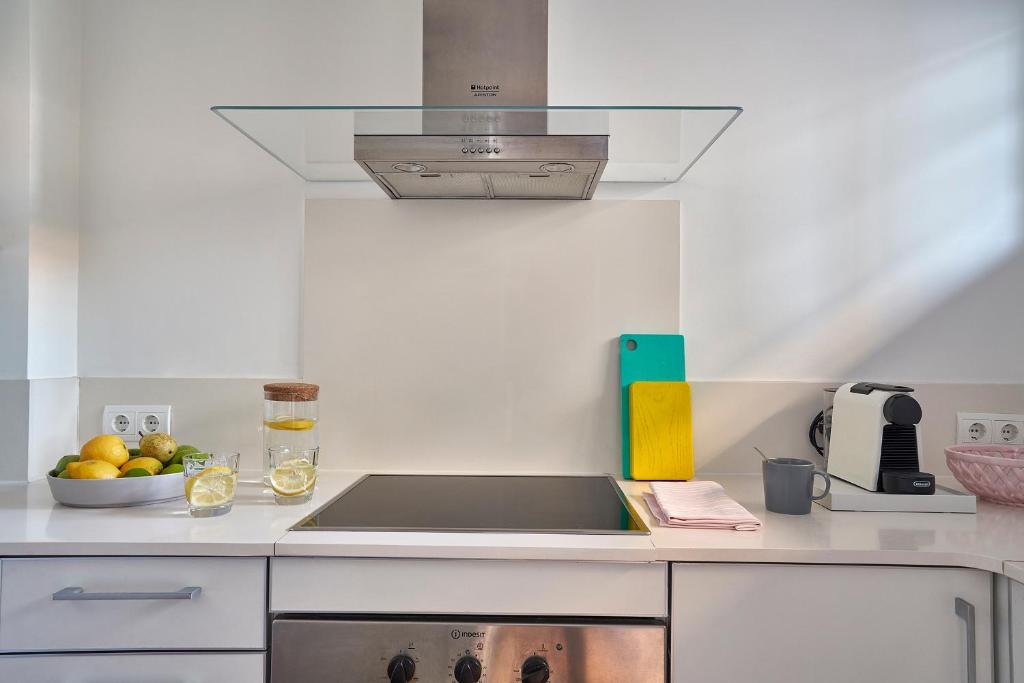 Lugaris Rambla Apartments - 13