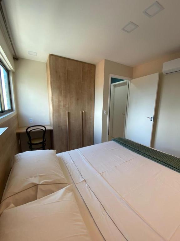  Apartamento Quarto e Sala - Próximo a praia