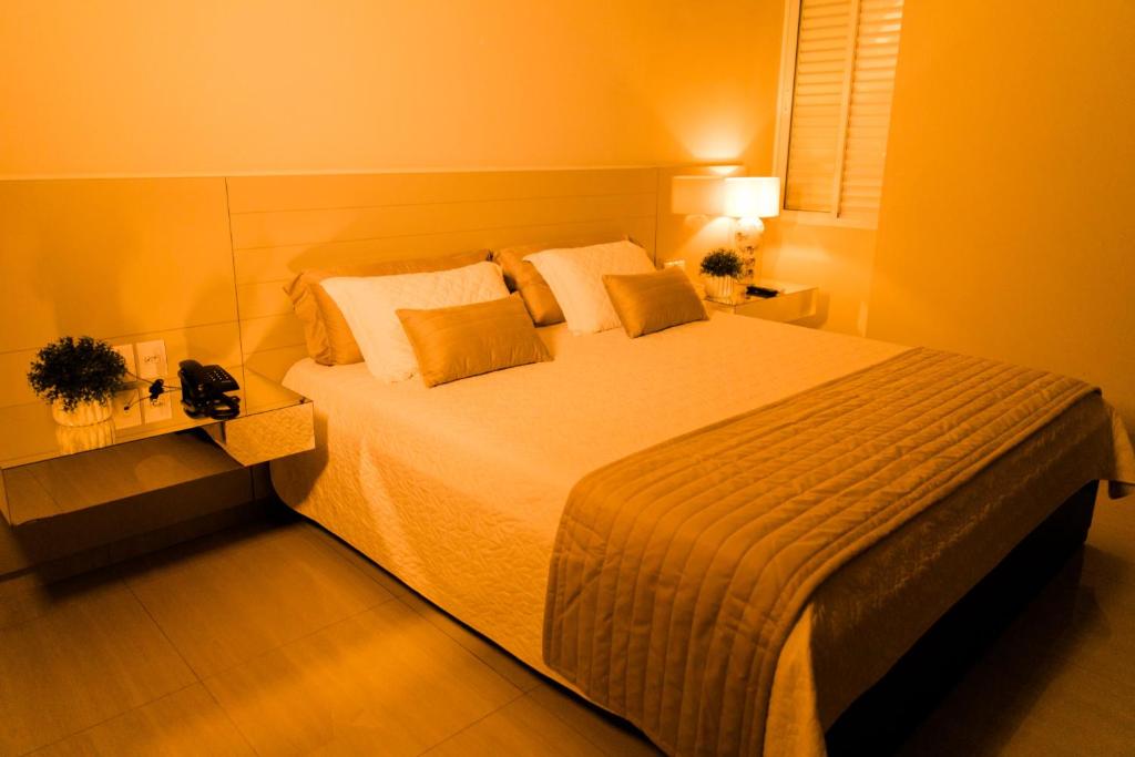  Central Palace Hotel