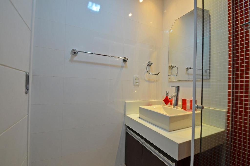  LineBooking Rio UpScale Apartments