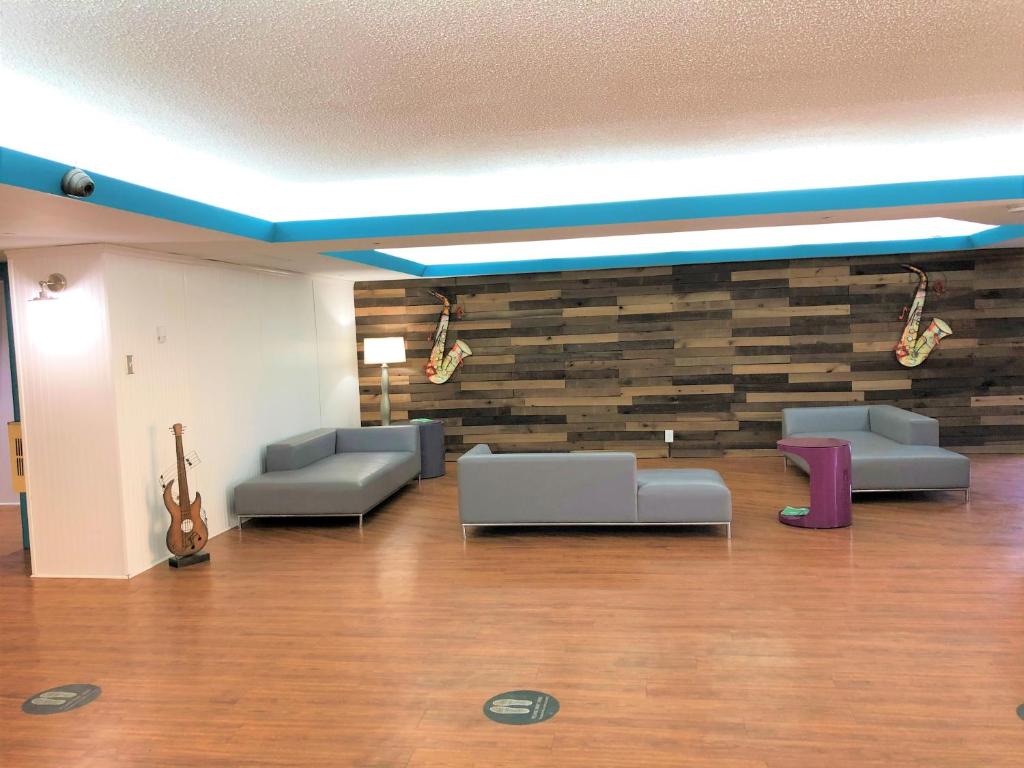 Rodeway inn- Nashville airport - Downtown - Mexican Restaurant on site photo