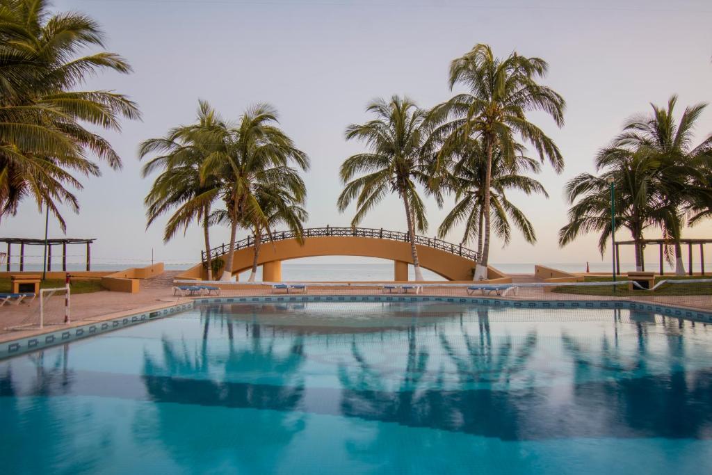 Bazén v ubytování Reef Yucatán All Inclusive & Convention Center nebo v jeho okolí
