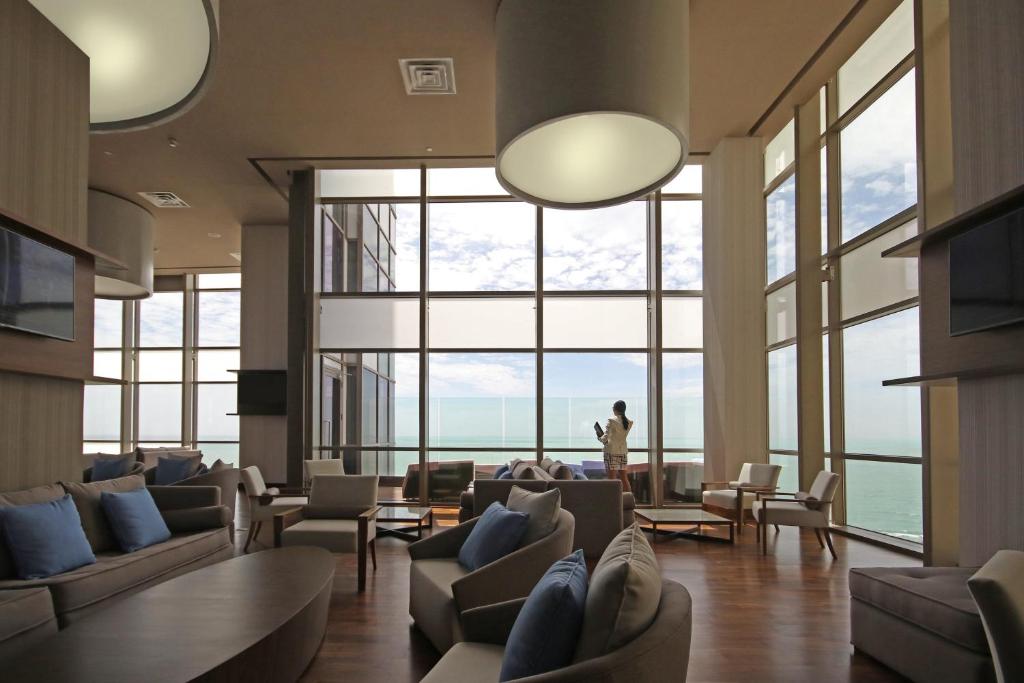 Posezení v ubytování Hotel InterContinental Cartagena by IHG