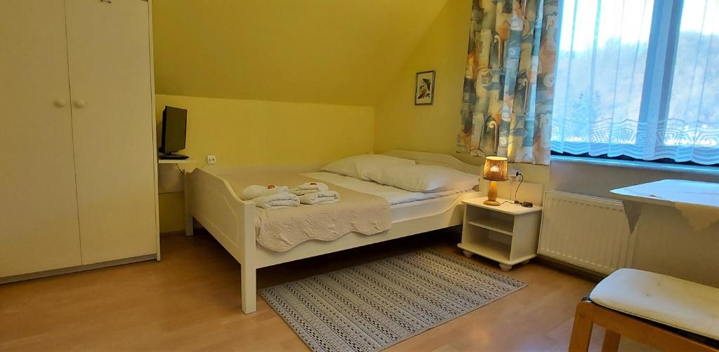 Dom Pod Kasztanami - Tweepersoonskamer Met Eigen Badkamer