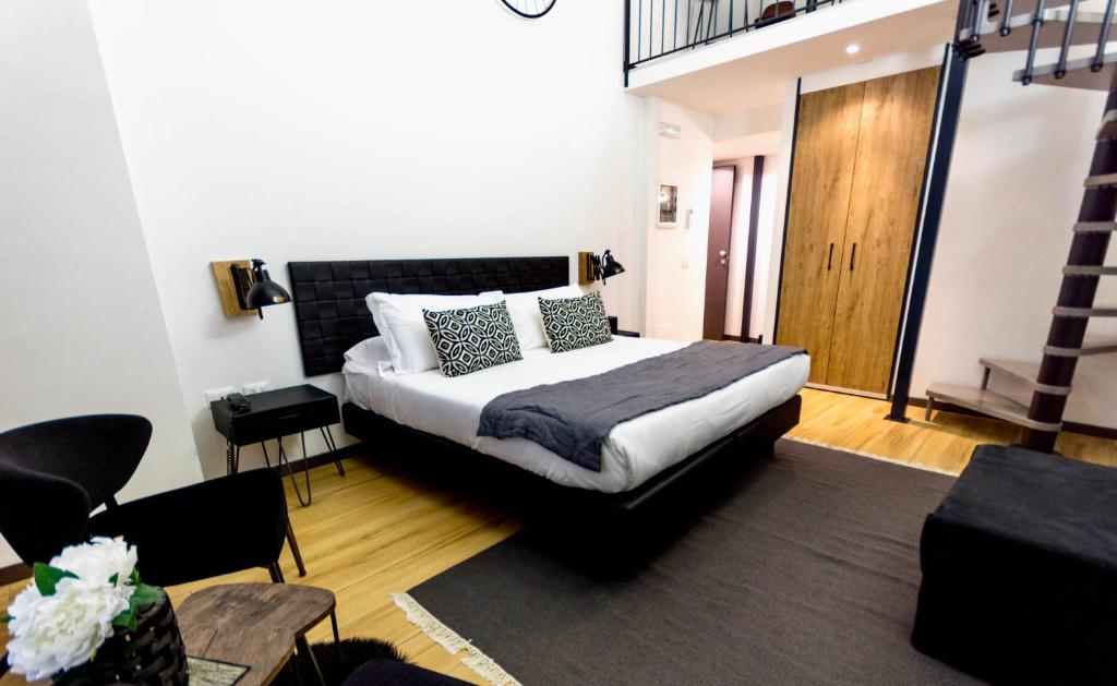 INTOMILAN Galleria Duomo I Boutique & Design Aparthotel - Resim 44