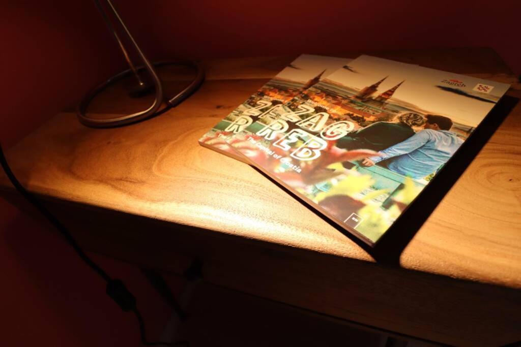 Room Emma,between bus and train station,Netflix,speed Wi-Fi - 11