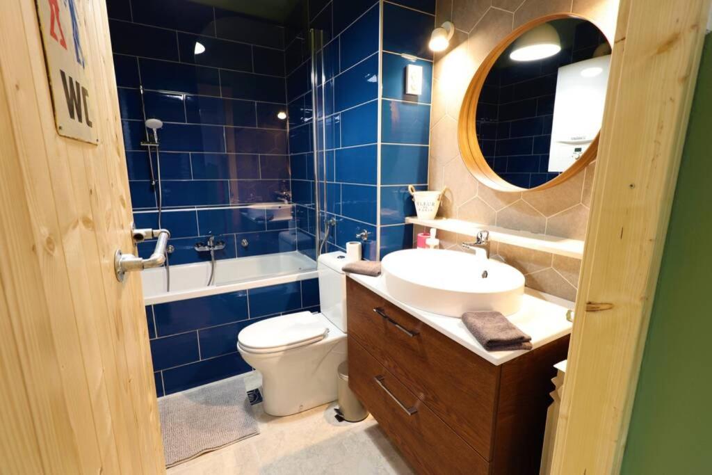 Room Emma,between bus and train station,Netflix,speed Wi-Fi - 13