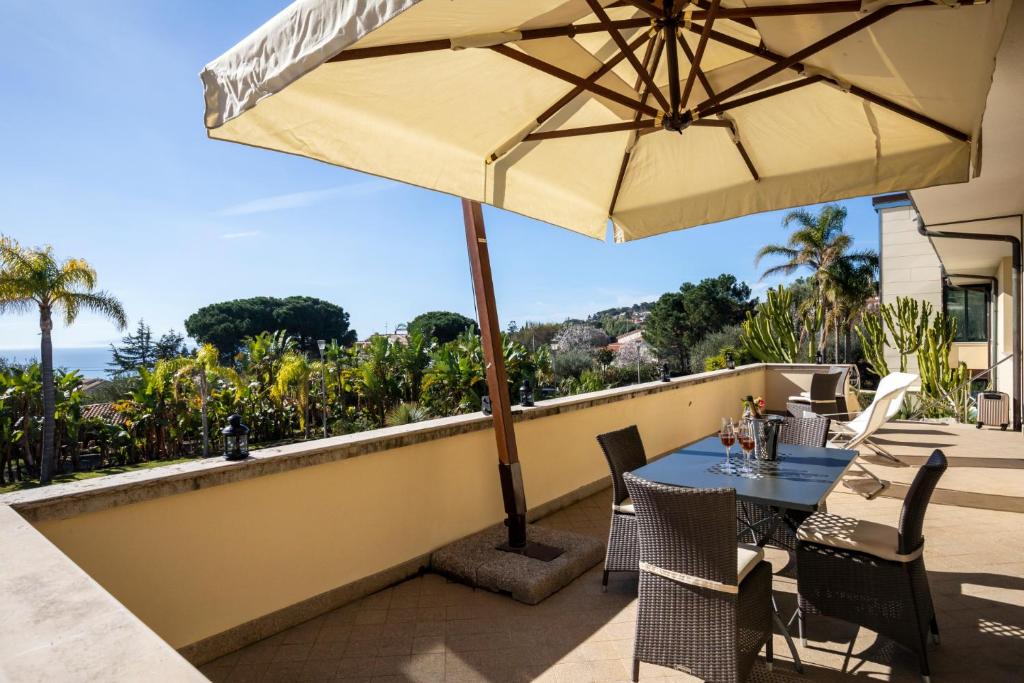 A balcony or terrace at Villa Agave