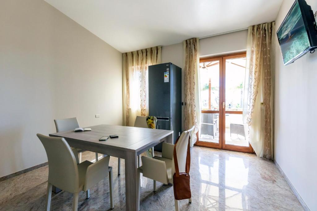 A television and/or entertainment centre at Villa Agave