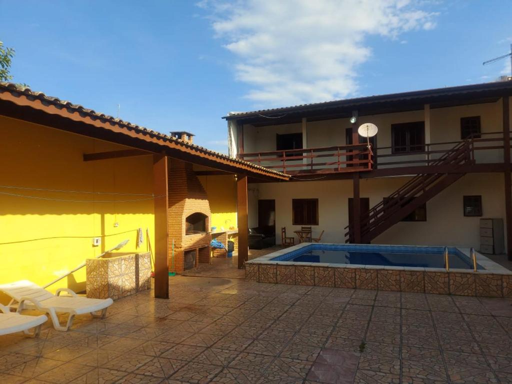  Casa da piscina Barra da lagoa