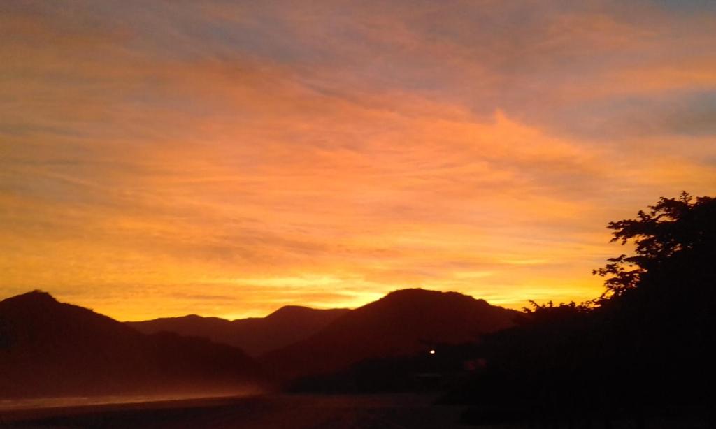  Casa na praia do estaleiro