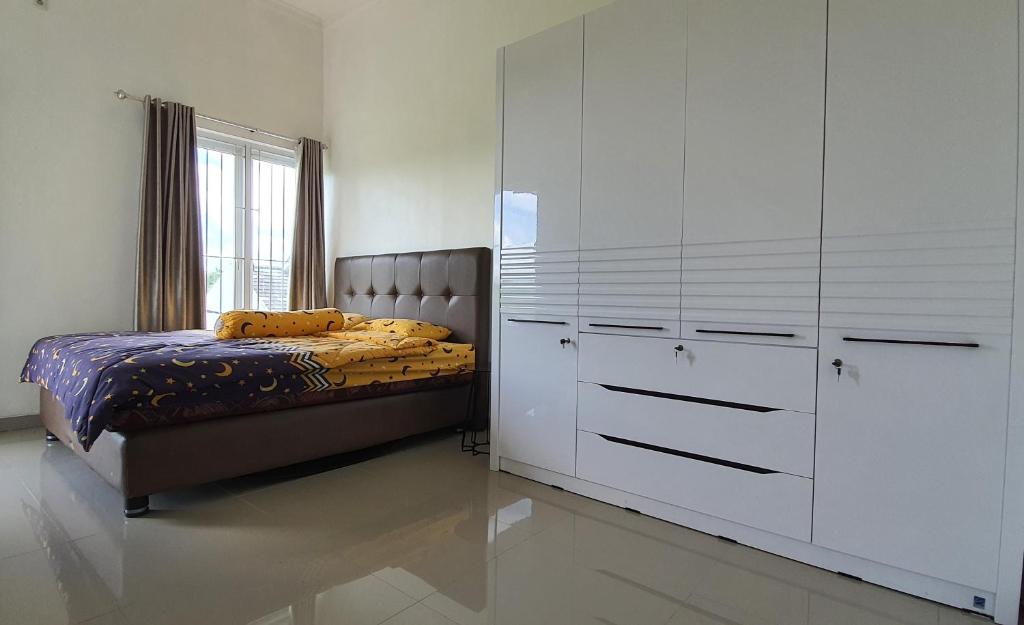 Griya Mangli Indah Homestay - Housity