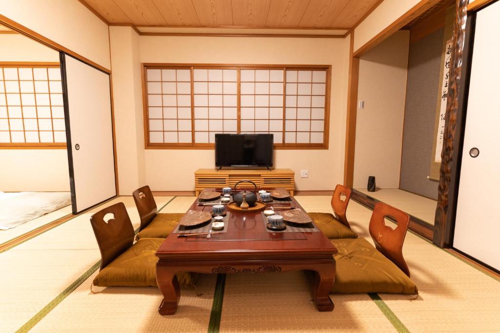 大吉屋2号館 ワンフロア110平方メートル超大テラス貸し切り 縁 名古屋市 21年 最新料金 大吉屋2号館 ワンフロア110平方メートル超大テラス貸し切り 縁 名古屋市 21年 最新料金