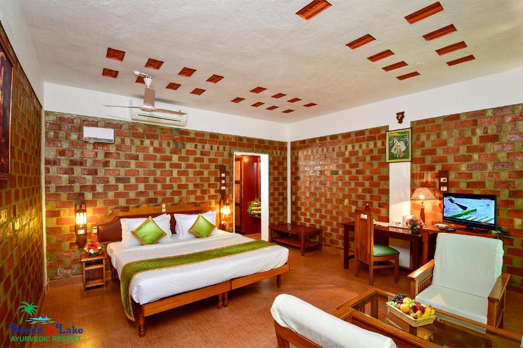 Beach and Lake Ayurvedic Resort, Kovalam - Superior Deluxe With Bathtub - Non Air Conditioned