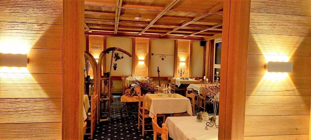 Restaurace v ubytování Hotel Bellevue - Traditional Swiss Hideaway