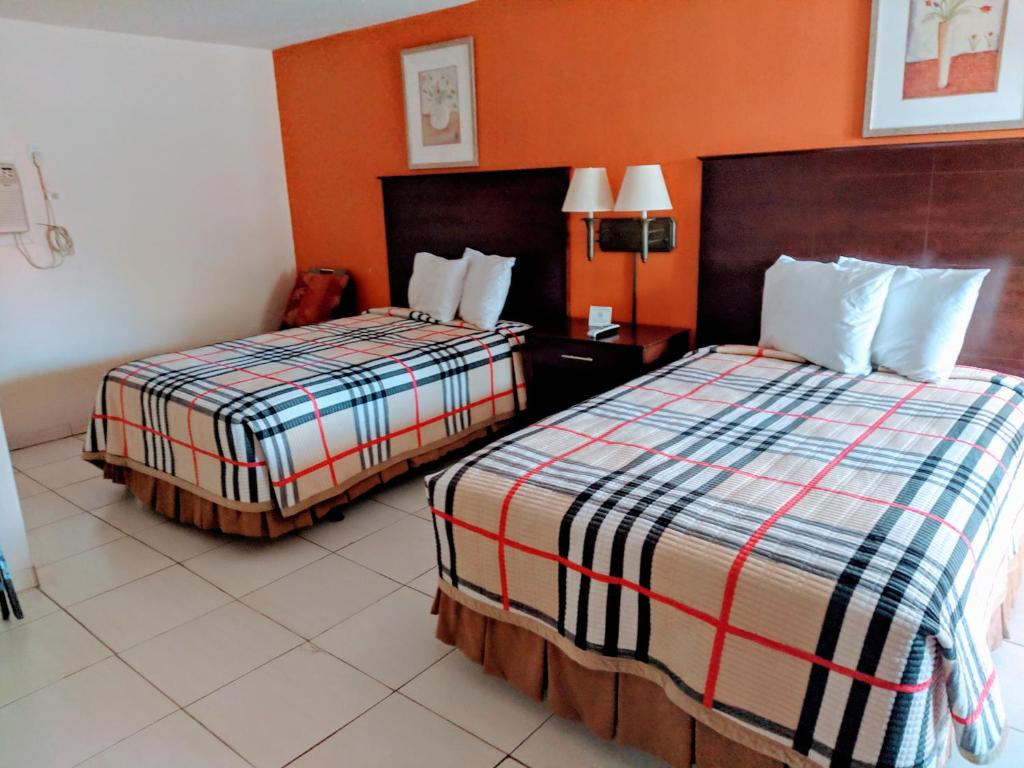 Travelers Inn - Clearwater - Chambre Double Standard Avec Deux Lits Doubles