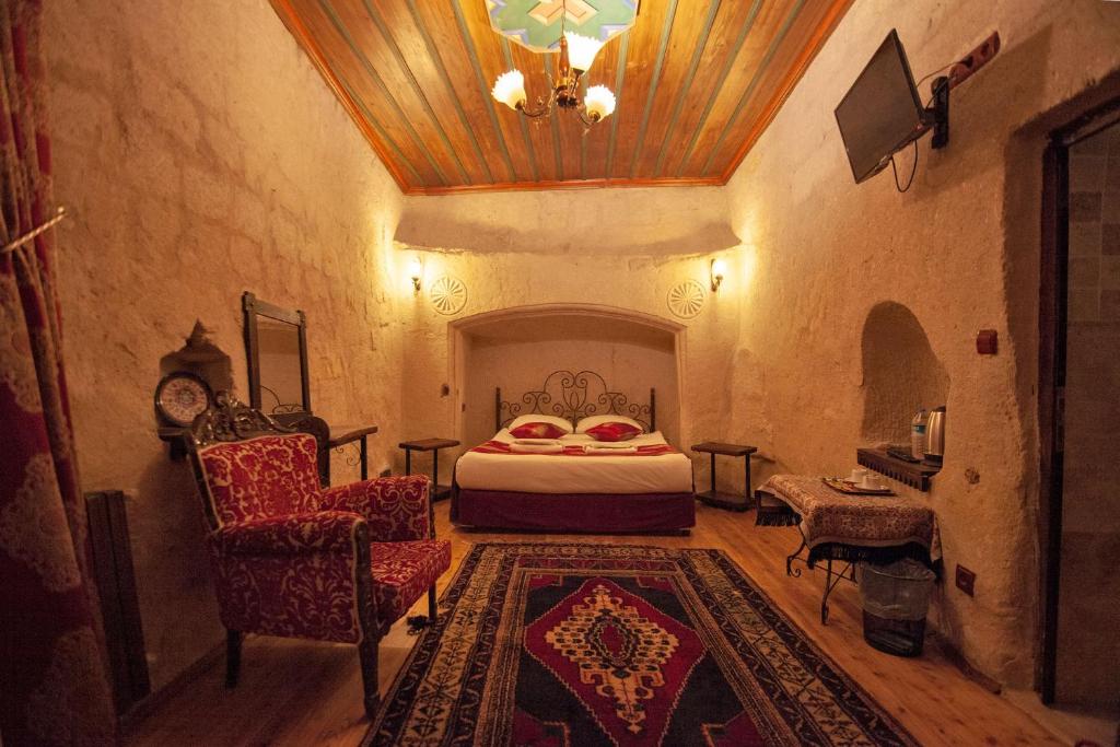 Center Cave House - 17