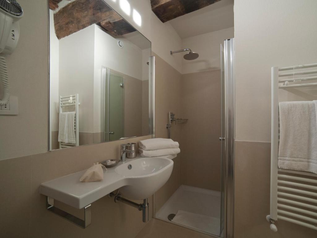Kopalnica v nastanitvi B&B Il Corso