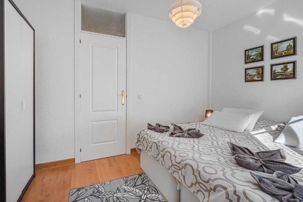 Posteľ alebo postele v izbe v ubytovaní Penthouse Apartment With Ocean View