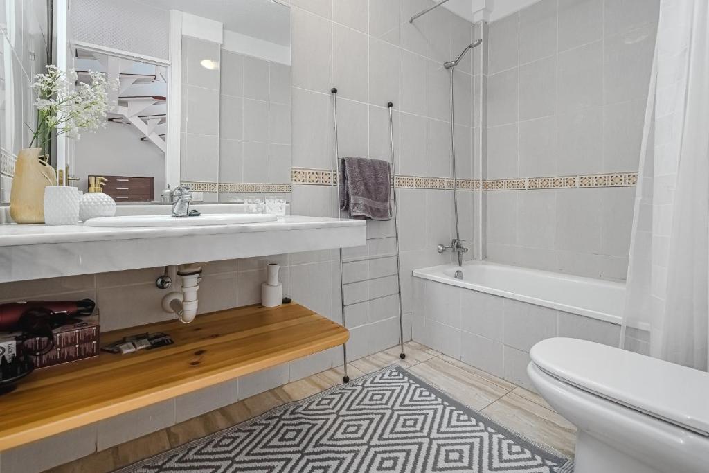 Kúpeľňa v ubytovaní Penthouse Apartment With Ocean View