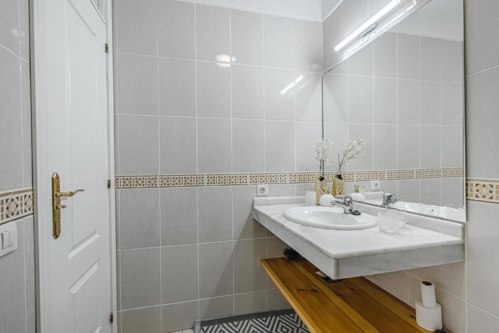 Kúpeľňa v ubytovaní Penthouse Apartment With Ocean View