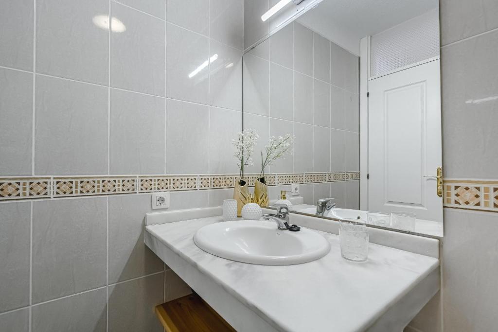 Kúpeľňa v ubytovaní Penthouse Apartment With Ocean View