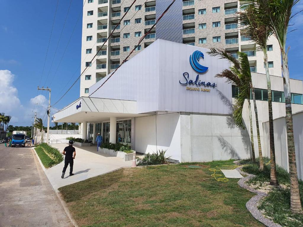  SALINAS EXCLUSIVE RESORT