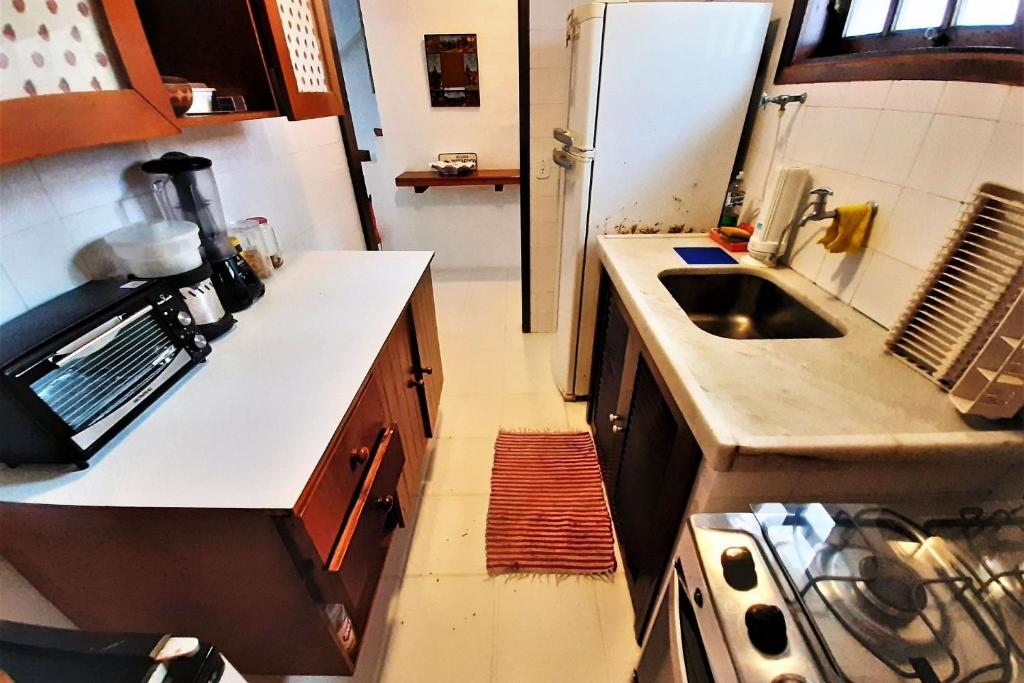  Casa em condomio fechado proxima a Orla Bardot