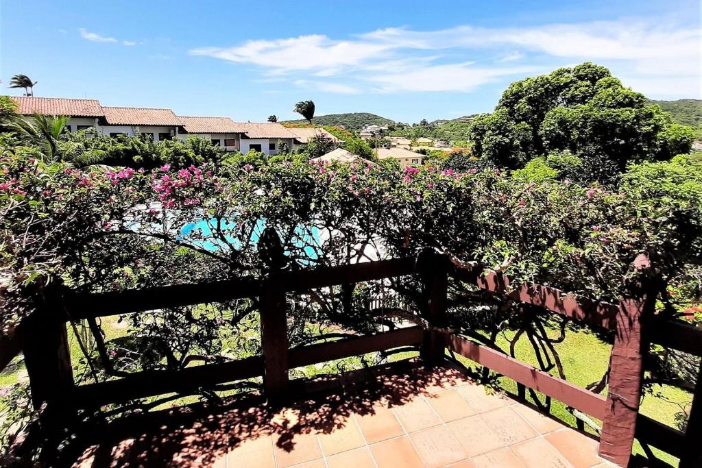  Casa em condomio fechado proxima a Orla Bardot