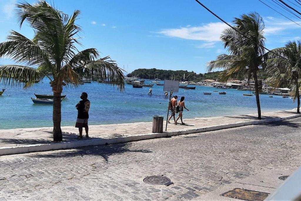  Casa em condomio fechado proxima a Orla Bardot