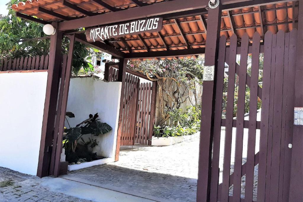  Casa em condomio fechado proxima a Orla Bardot