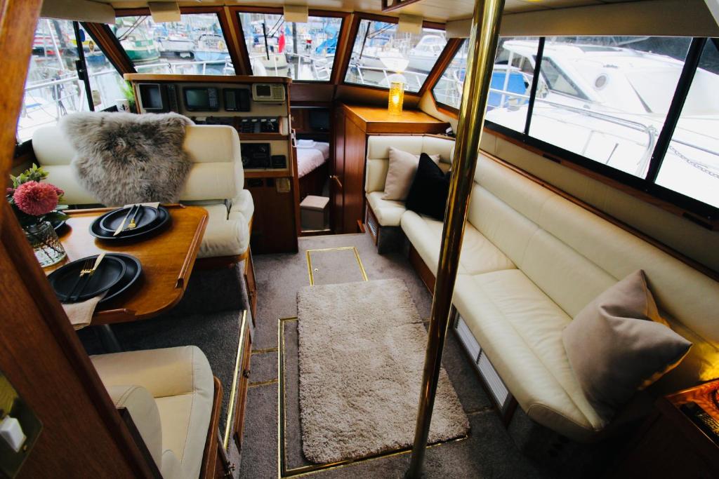 Exceptional Yacht With Two Bedrooms In West Wales Pembrokeshire Updated 2021 Prices