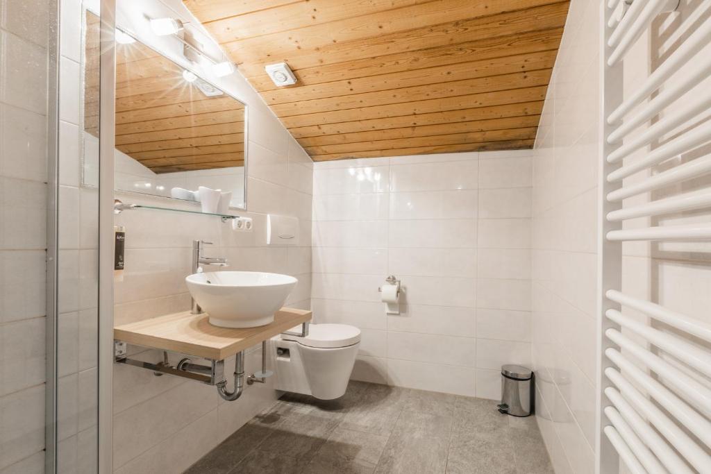 Koupelna v ubytování Alpin Resort Austria
