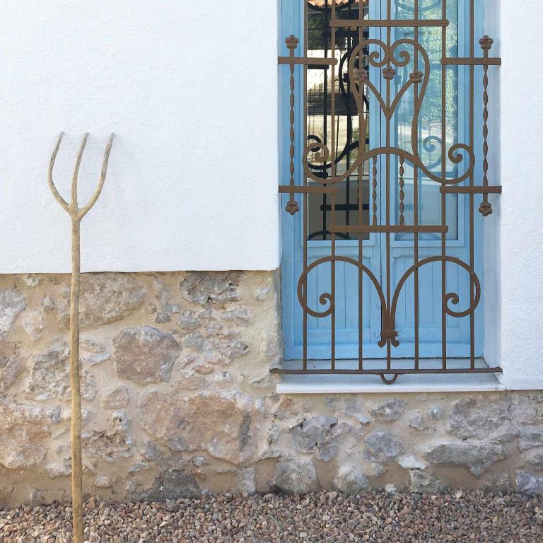 Villa Serrano La casa rural de los mil suelos, Valencia ...