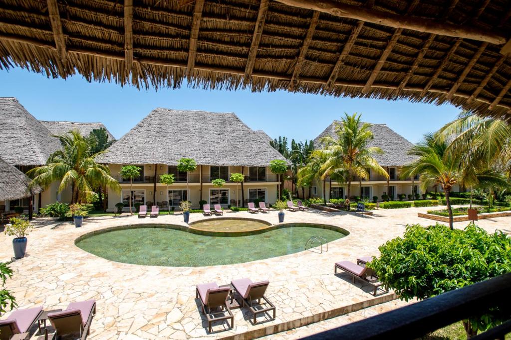 Бассейн в TUI BLUE Bahari Zanzibar или поблизости