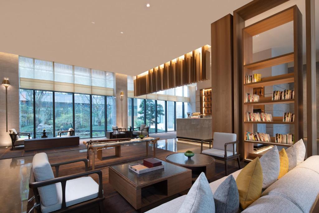 Grand WUJI Hotel, in The Unbound Collection by Hyattにあるシーティングエリア