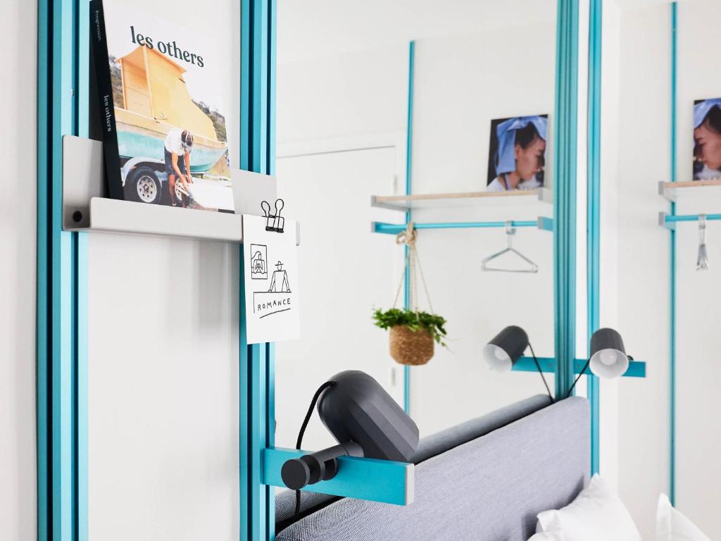 French Theory - Resim 11