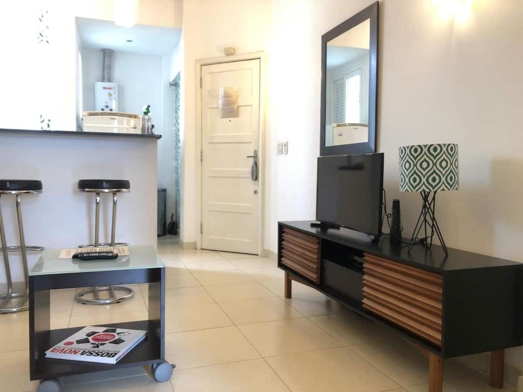  Fabulous apartment in hip Ipanema