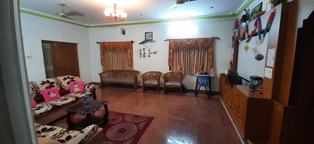 Posezení v ubytování Coimbatore Home Stay & Serviced Apartment