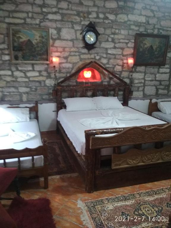 Letto o letti in una camera di Karafil Guesthouse