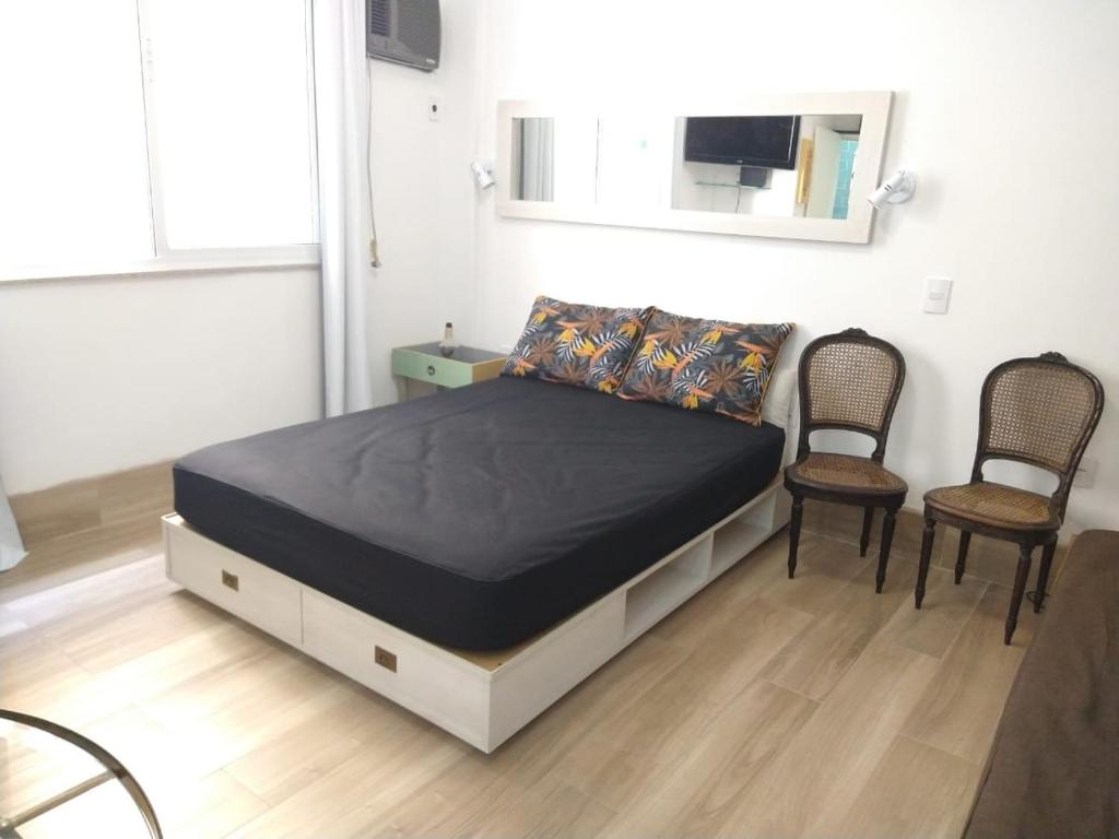  MINI APARTAMENTO COM ARTE